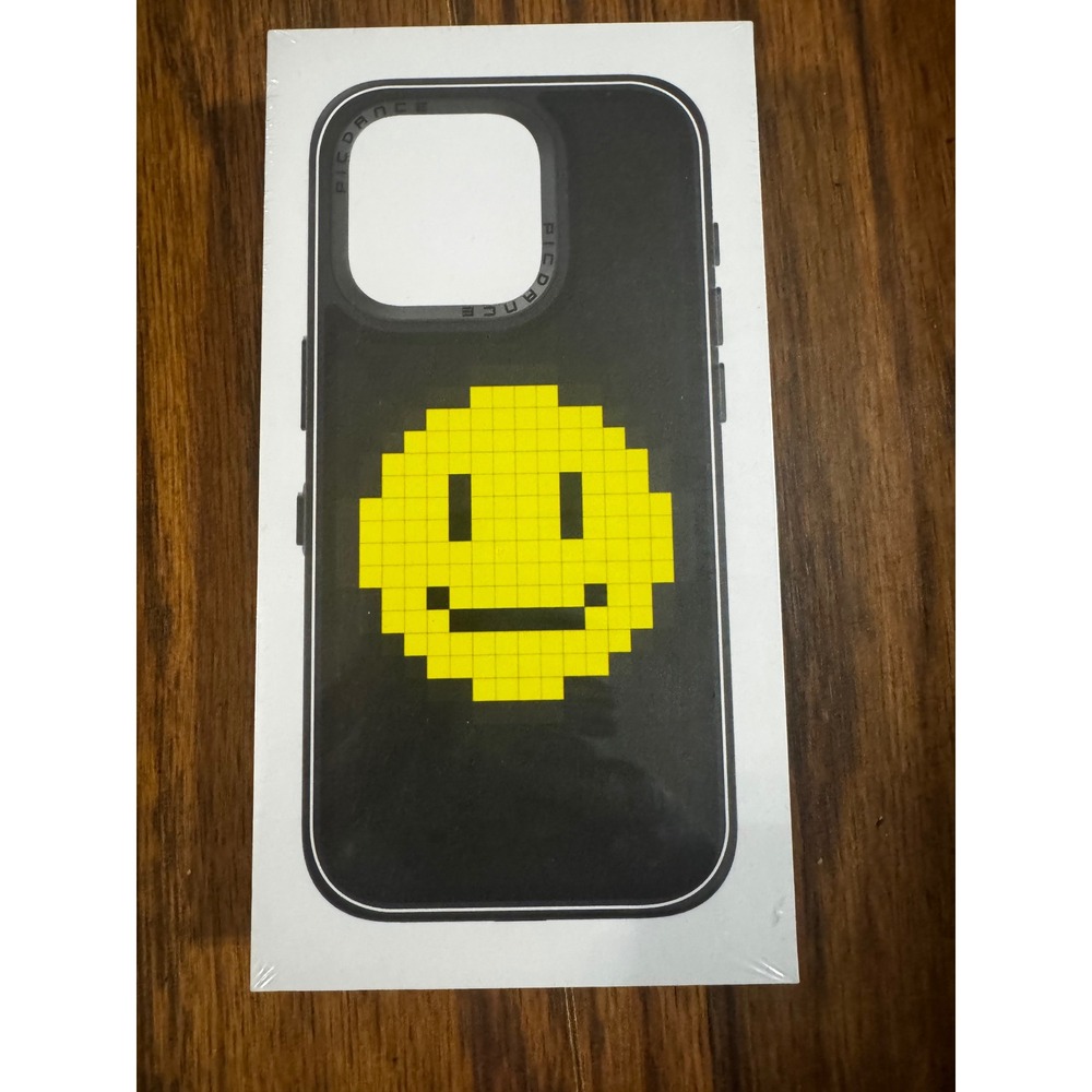 Picdance P One LED Smart Phone Case Pixel Art Smiley Face Black P0001 NIB